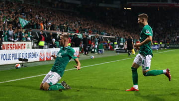 Zwei Neuzugänge setzen zum Jubel an: Marvin Ducksch (l.) und Mitchell Weiser (r.) gehören zur Bremer Topelf