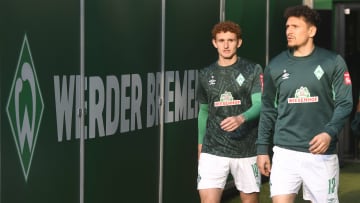 Mit Milos Veljkovic (r.) in der Anfangsformation verlor Werder diese Saison noch keine Partie