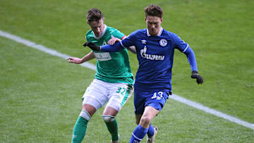Matthew Hoppe bleibt Schalker!