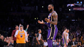 San Antonio Spurs v Los Angeles Lakers