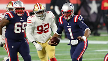 Newton fue interceptado tres veces en el juego de la séptima semana entre los Patriots y los 49ers