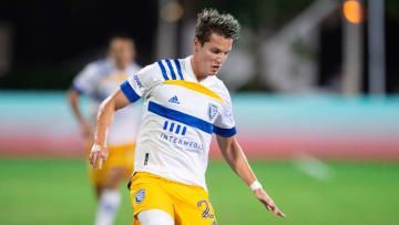 Carlos Fierro cambió de número con el San José Earthquakes.
