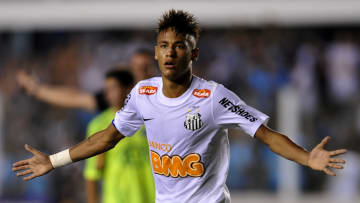 Santos v Palmeiras - Brazilian Serie A