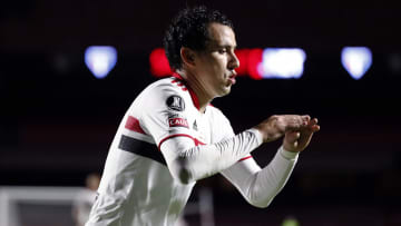 Apesar de não viver uma grande fase no São Paulo Pablo não perdoou o Athletico-PR. Ele não é o único a “renascer” em um jogo contra um ex-time.  