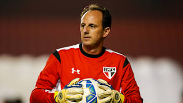 Sao Paulo v Santos - Brasileirao Series A 2015