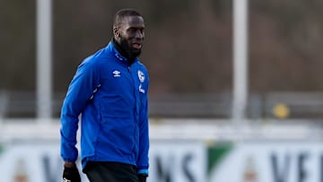 Überraschend kehrte auch Salif Sané ins S04-Training zurück (Archivbild)