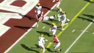 Alabama RB Najee Harris scoring crazy rushing touchdown
