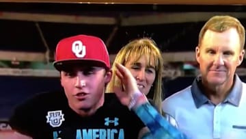 QB prospect Chandler Morris commits to play for the Oklahoma Sooners by trolling the Texas Longhorns