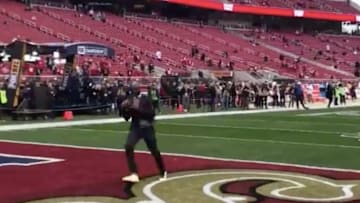San Francisco 49ers fans should get chills watching Jerry Rice run routes Sunday.