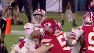 Jimmy Garoppolo takes helmet-to-helmet hit
