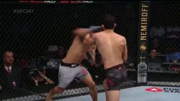 Journey Newson knocks out Domingo Pilarte with a strong right hand at UFC 247