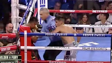 Emanuel Navarrete wins by TKO over Jeo Santisima