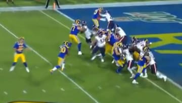 Todd Gurley's goal line touchdown extends Rams lead to 10-0 over Bears on Sunday.