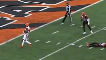 Baker Mayfield hooked up with Jarvis Landry for a 56-yard touchdown pass.