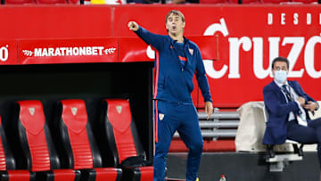 Lopetegui dando instrucciones frente a Osasuna