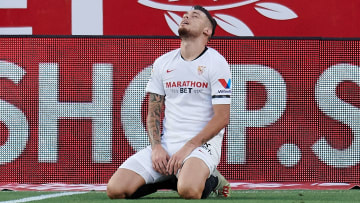 Lucas Ocampos tente de convaincre Maxime Lopez de rejoindre le FC Séville