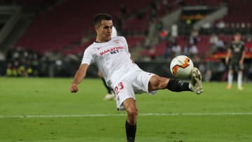 Reguilón cerca del United