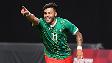 Alexis Vega se encargó de abrir el marcador en la goleada 3-0 contra Sudáfrica.