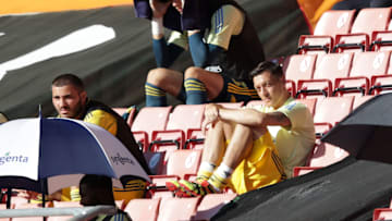 Wie lange tut sich Özil noch die Reservisten-Rolle an?