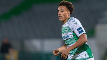 SpVgg Greuther Fuerth v FC St. Pauli - Second Bundesliga