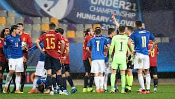 Tensioni nel finale Tensioni nel finale