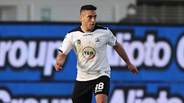 Léo Sena foi destaque do Spezia nas últimas rodada do Calcio
