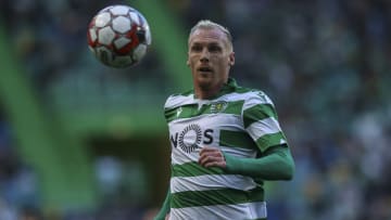 Bruno Fernandes redn hommage à Jérémy Mathieu, tout juste retraité des suites d'une blessure