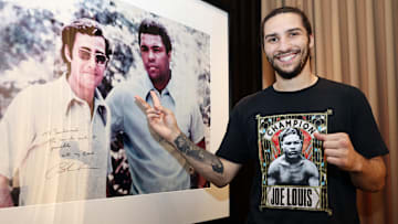 Nico Ali Walsh debutará en el boxeo profesional, gracias a la bendición de su abuelo Muhammad Ali