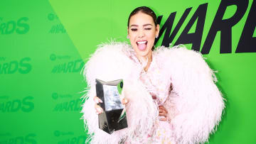 Danna Paola no perdió la oportunidad de "molestar" a su amigo