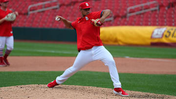 El lanzador Hicks es uno de los relevistas de cierre de los Cardenales