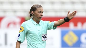 L'arbitrage de Stéphanie Frappart a fait débat ce mercredi soir
