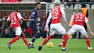 O PSG precisa superar o Reims para seguir vivo na Ligue 1.