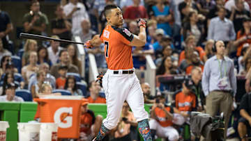 Giancarlo Stanton podría montar un gran espectáculo en el Coors Field