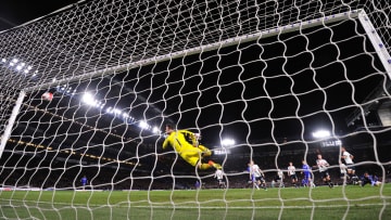 Eden Hazard equalises against Tottenham.