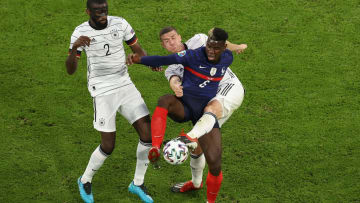 Antonio Rüdiger a mordu Paul Pogba en première période.