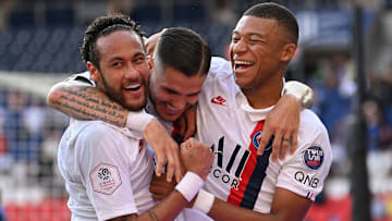 TOPSHOT-FBL-FRA-FRIENDLY-PSG-BEVEREN