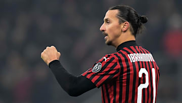 TOPSHOT-FBL-ITA-CUP-AC-MILAN-TORINO