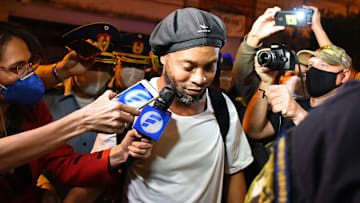TOPSHOT-FBL-PARAGUAY-BRAZIL-JUSTICE-RONALDINHO