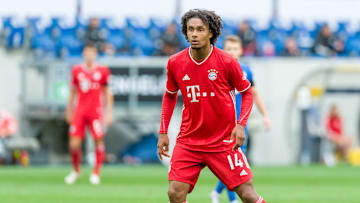 Nun hat Bayerns Joshua Zirkzee einen positiven Coronatest