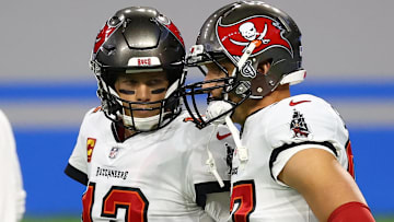 Brady y Gronkowski siguen haciendo historia