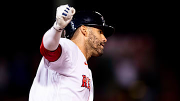 Boston se ilusiona con el comienzo ofensivo de J.D. Martínez