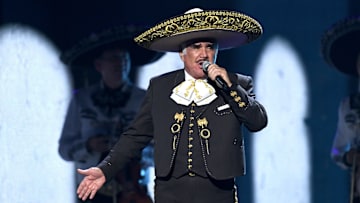 Vicente Fernández tiene 81 años