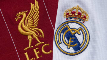 Gli stemmi di Liverpool e Real Madrid