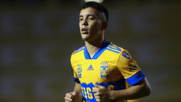 Tigres UANL v Santos Laguna - Torneo Guard1anes 2020 Liga MX