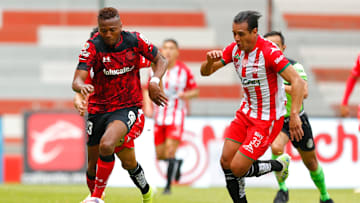 Estrada contra Necaxa