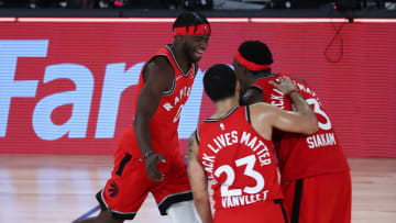 Los Raptors clasificaron invictos a la siguiente ronda de la postemporada