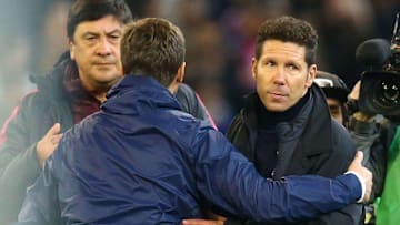 Simeone y Pochettino se saludan
