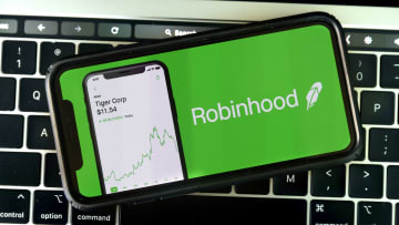 Trading Platform Robinhood Fined 65 Million By Securities And Exchange Commission