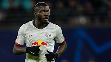 Dayot Upamecano kann weiterhin begeistern - und wird in Leipzig bleiben
