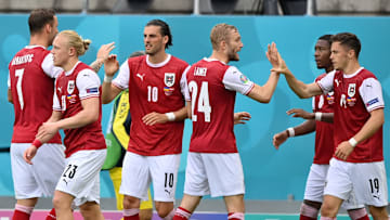 L'esultanza dei calciatori austriaci